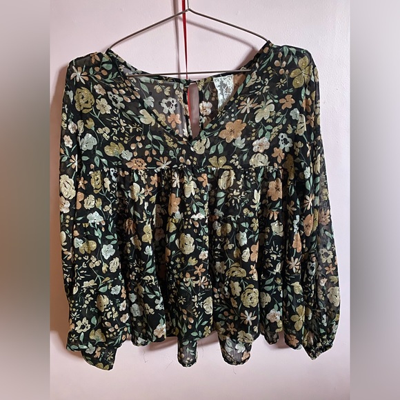 Sadie n sage see thru long sleeve - Picture 3 of 3